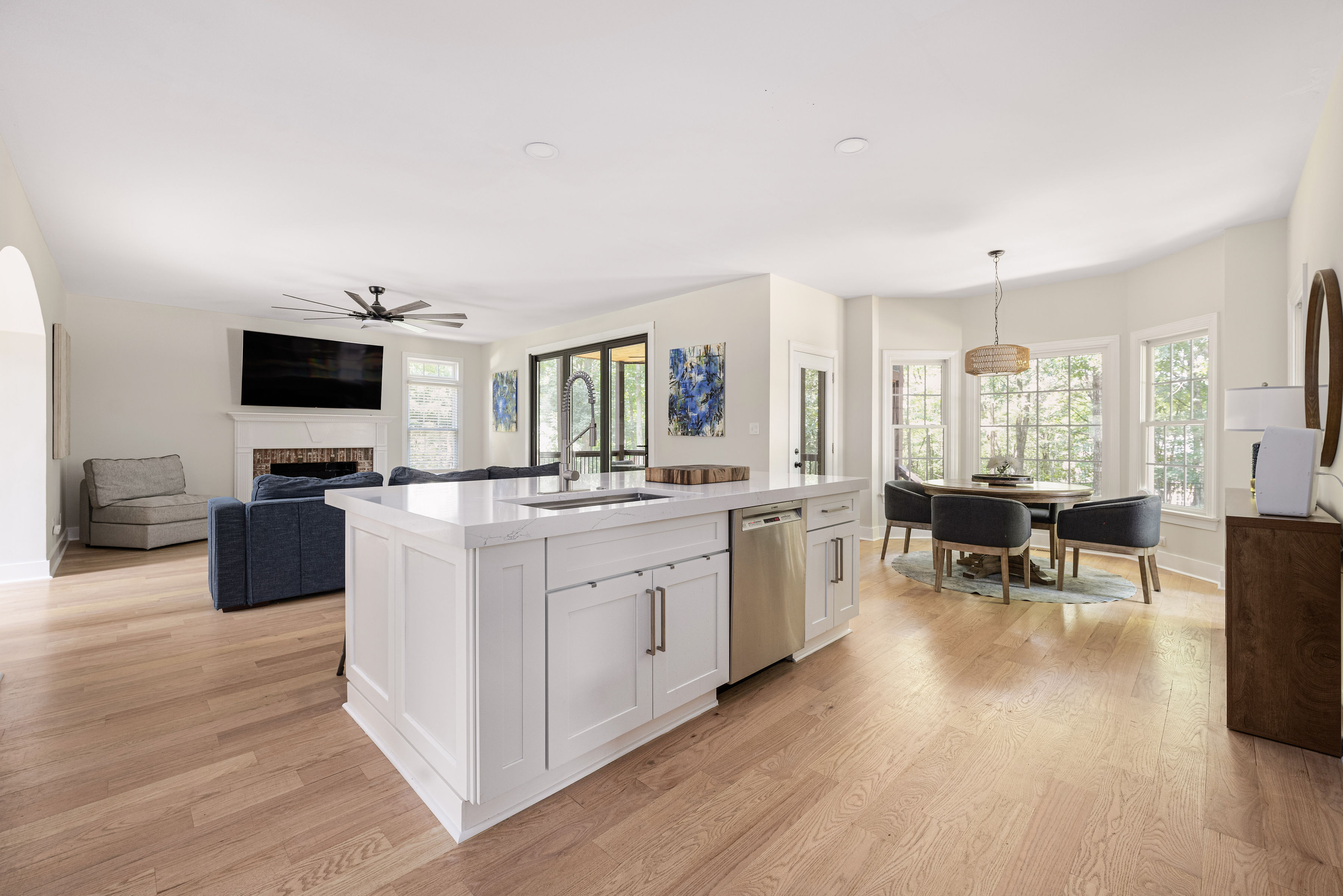 Chef’s kitchen.